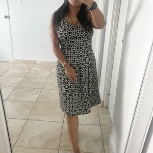 Lauren Ralph Lauren Cocktail Black and Gold Dress Sleeveless Zipper Closure